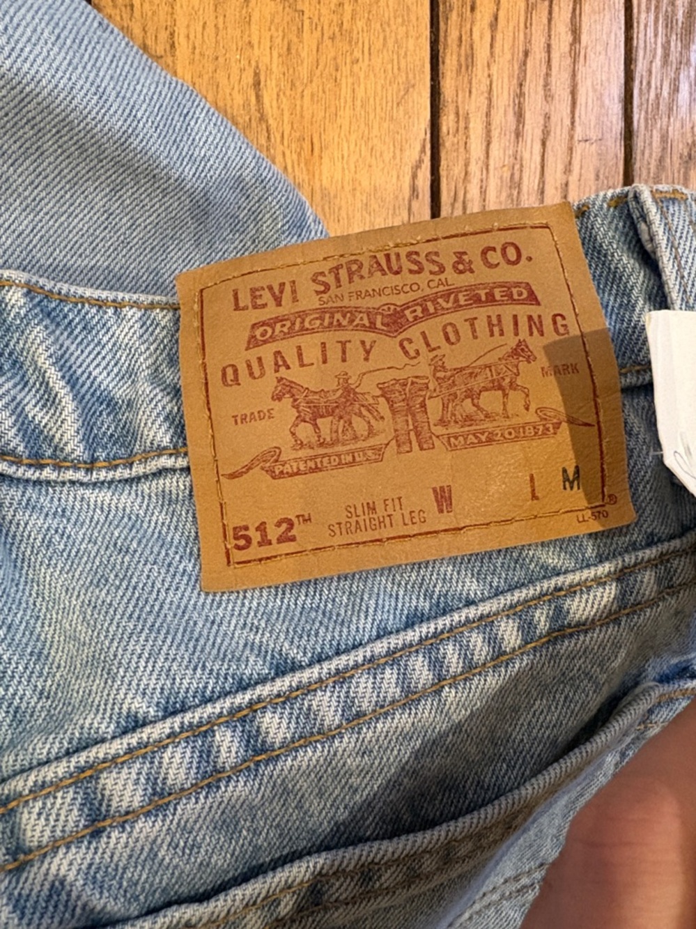 Vintage Levi’s 512 Slim Fit Straight Leg Light Wash Jeans USA / Juniors - Picture 9 of 16